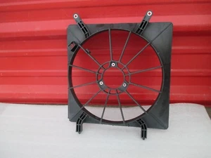 2009 2010 2011 10 11 HONDA ELEMENT COOLING FAN SHROUD OEM - Picture 1 of 4