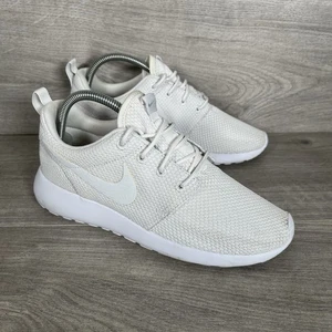 Nike Trainers Women’s White UK Size 4.5 Roshe One Essential 943709-991 - Picture 1 of 7