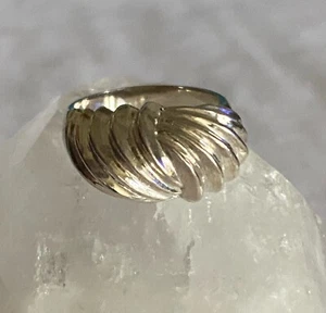 Vintage Sterling Silver 925 SWIRL Dome Ring Sz 7 - Picture 1 of 8