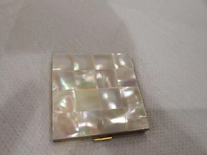 VOLUPTE VINTAGE MOTHER OF PEARL PATCHWORK COMPACT  2 7/8" SQUARE 3/8" TALL  - Picture 1 of 7