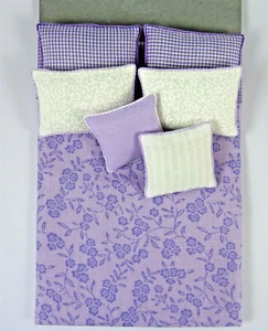 Dollhouse Miniature Artisan Double Bed Pillows & Comforter Set, Lavender D-137 - Picture 1 of 1