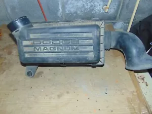 98-99 Dodge Durango Air Cleaner FILTER Box 5.2L V8 - Picture 1 of 3
