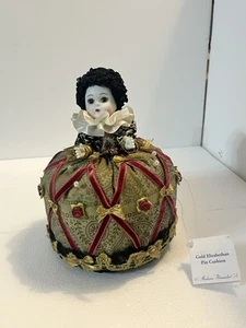 Vintage Madame Alexander Gold Elizabethan Pincushion Doll 25645 Sleeping Eyes - Picture 1 of 6