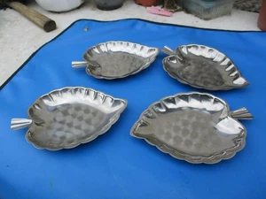 4 x Stainless Steel Leaf Shape Nibbles Nuts Sweets Serving Dishes - Vintage - Picture 1 of 4
