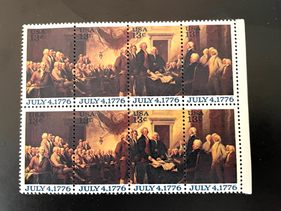 US 1976 Block of Eight 13-cent Stamps “Signing the Declaration of Independence" - Image 1 of 1