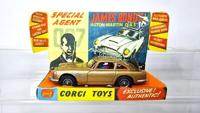 CORGI TOYS Aston Martin 007 con Scatola - Immagine 1 di 4