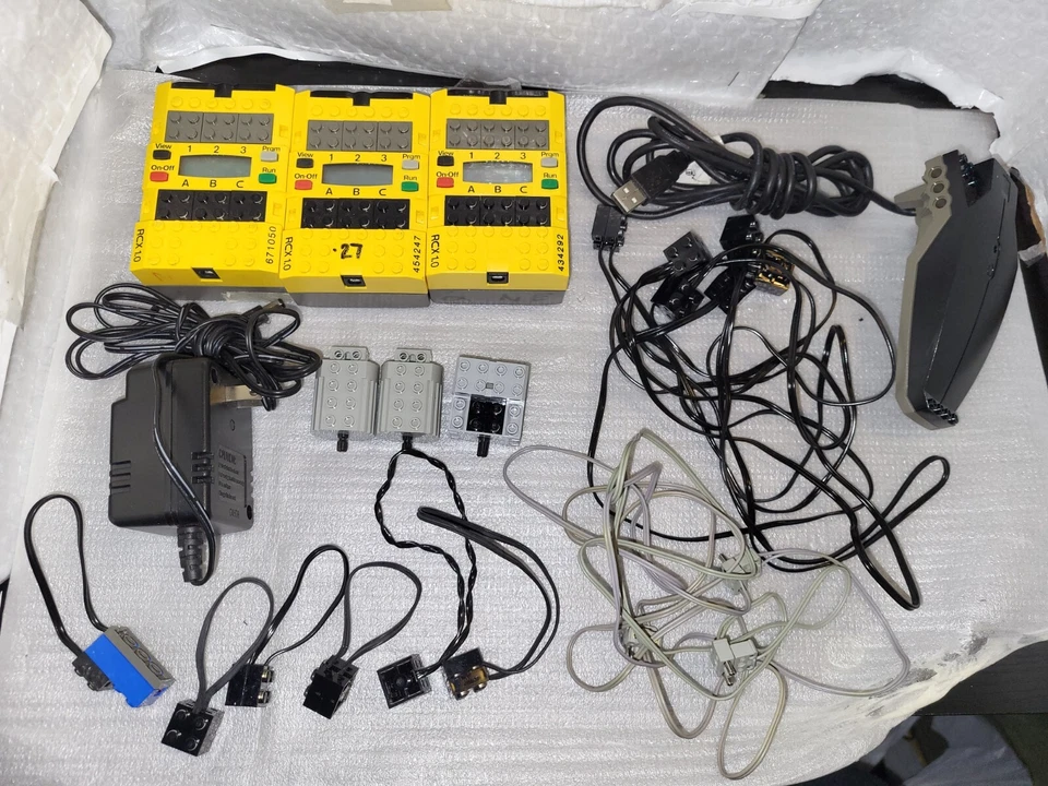 LEGO Mindstorms RCX 1.0 Robotics Programmable Brick Lot - Image 1 of 1