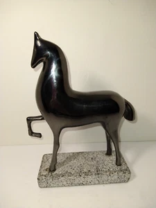 Scultura cavallo etrusco in ottone massiccio art deco SILVESTRI statua base granito - Foto 1 di 5