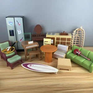 Lote de 17 muebles para casa de muñecas Hannah Montana Malibu Beach Disney solamente - Imagen 1 de 11