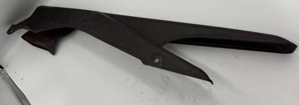 Panel de cubierta protector de cadena trasero Honda CBR500R 2014 CBR500 R CBR 500 500R Foto 1 de 4