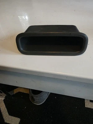 2001 - 2007 年福特 Escape 左前门拉手口袋存储 C0FU-10050-AD — 第 1/4 张图片