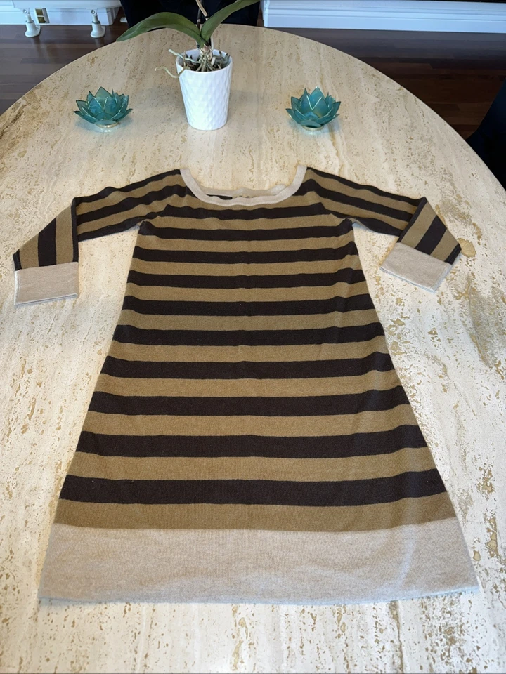 Nuevo sin etiquetas Vestido Suéter Juicy Couture Cachemira Marrón y Camel Rayas Talla Mediana Foto 1 de 4