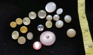 Assort Shiny Glossy Plastic Natural Shell Glass Shank Buttons VINTAGE  - Picture 1 of 7