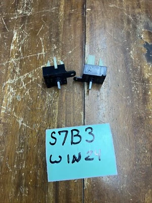 Interruptor de ventilador de alta e baixa velocidade Motorcraft YH588 #F4DH19A642AA, F4DZ19986A QTD 2 - Imagem 1 de 2