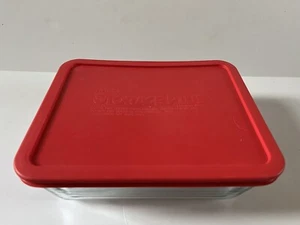 Pyrex 7210 3-Cup Glass Food Storage Plus Dish w/ Matching 7210-PC 3-Cup Red Lid - Picture 1 of 5