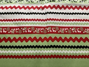 Michael Miller Fabrics Pattern 2333 RIC RAC  One and a Half Yards x 44" wide - Picture 1 of 10