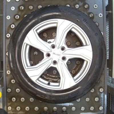 Cupra Formentor Winterkompletträder KBA 54559 Barum 225/55 R17 101V - Bild 1 von 4