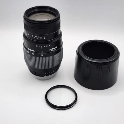 Sigma 70-300mm F4-5.6 D DL Macro Super Zoom Lens NIKON AF w/ Hood  - Image 1 of 4
