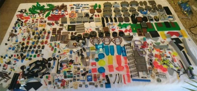 Vintage Lego,PARTS ,Castle, Pirates,Mars,Space, Ninja,Minifigures  and more - Image 1 of 4