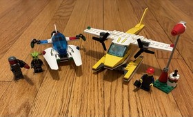 TWO LEGO SETS: 5981 Raid VPR & 3178 LEGO CITY Seaplane