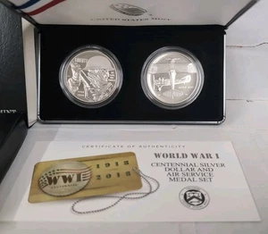 2018 World War I Centennial Silver Dollar and AIR SERVICE Medal Set W2 - Picture 1 of 2