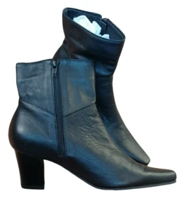 Womens Black Leather Ankle Boots Cone Mid Heels Point Ecuadorian Boots Size 8 - Picture 1 of 11
