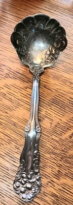 Plato de plata Berwick 1904 Diana Art Nouveau Berry cuchara para servir Wm Rogers 7" Foto 1 de 4