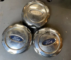 2003-2005 Ford Explorer Wheel Center Cap 3 Caps 1L24 1A096 HA OEM Free Ship B54 - Picture 1 of 10