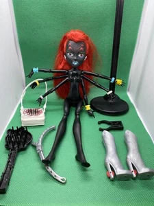 Monster High Doll Wydowna Spider Daughter of Arachnid 2012 Mattel w/Accessories  - Picture 1 of 1
