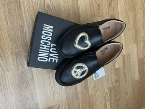 Mocassini Love Moschino Nero Uk6 EU39 Pre-loved - Foto 1 di 6