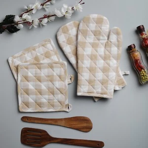 Oven Mitts and Pot Holder set, 100% Cotton, 4 pieces - Picture 1 of 36