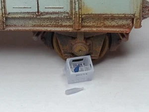 cassette acqua plastica+bottiglie vetro - plastic water boxes + glass bottles - Imagen 1 de 2