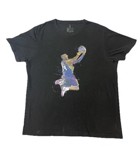 Camiseta Kobe Bryant Dunking Los Angeles Lakers Gráfica Tres en Negro L Rara - Imagen 1 de 8