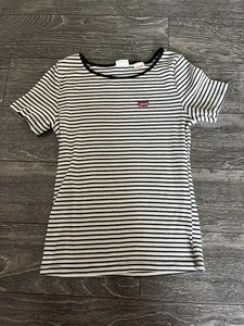 Levi’s Women Too Short Sleev Tee Small - Bild 1 von 3