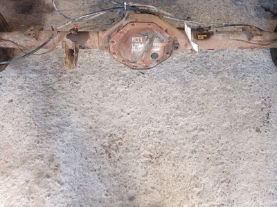 Rear Axle Assembly 4WD 3.55 Ratio From RAM 1500 PICKUP (12212087 Foto 1 de 4