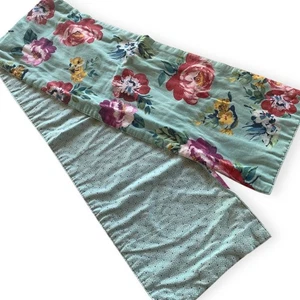 Pioneer Mujer Dulce Romance Reversible Corredor de Mesa Aqua Floral Casa de Campo - Imagen 1 de 7