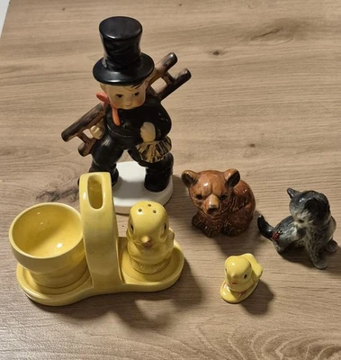 Konvolut Goebel Hummel Schornsteinfeger Salzstreuer Küken Bär Eierbecher, Katze  - Bild 1 von 4