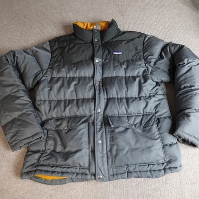 Chaqueta grande acolchada Patagonia para hombre con honda Foto 1 de 4