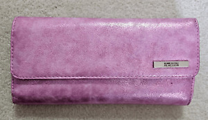 #101 Kenneth Cole Reaction envelope wallet, pink