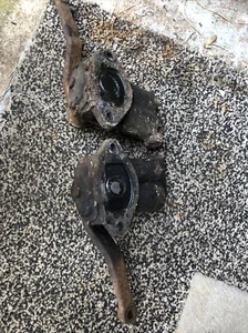 SAAB 95 1.5 V4 Rear Leaver Arms A Pair , Need 2 Clean Off Under seal - Picture 1 of 5