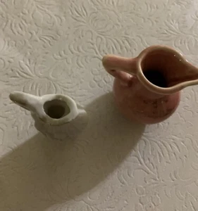 Lot Of 2 Miniature Vases - 1 Pink & 1 White (White Is Made In Japan) - Picture 1 of 6