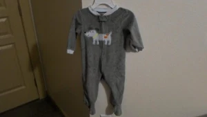 Kleinkinder Schlafanzug-9Monate-Carter's-82%Baumwolle18%Polyester-China-ein Kind getragen-HUND - Bild 1 von 5