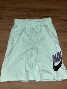 NIKE BOYS HBR FLEECE SHORTS SIZE XL NWT $30 - Picture 1 of 2