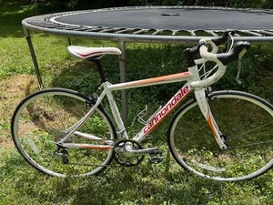 Cannondale Synapse Road Bike 48 cm - Picture 1 of 3