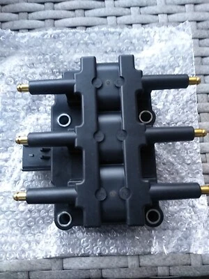 Paquete de bobinas de encendido / Chrysler, Dodge, Jeep Wrangler V6-3,3 L/3,8 L con chispa incluida Foto 1 de 4