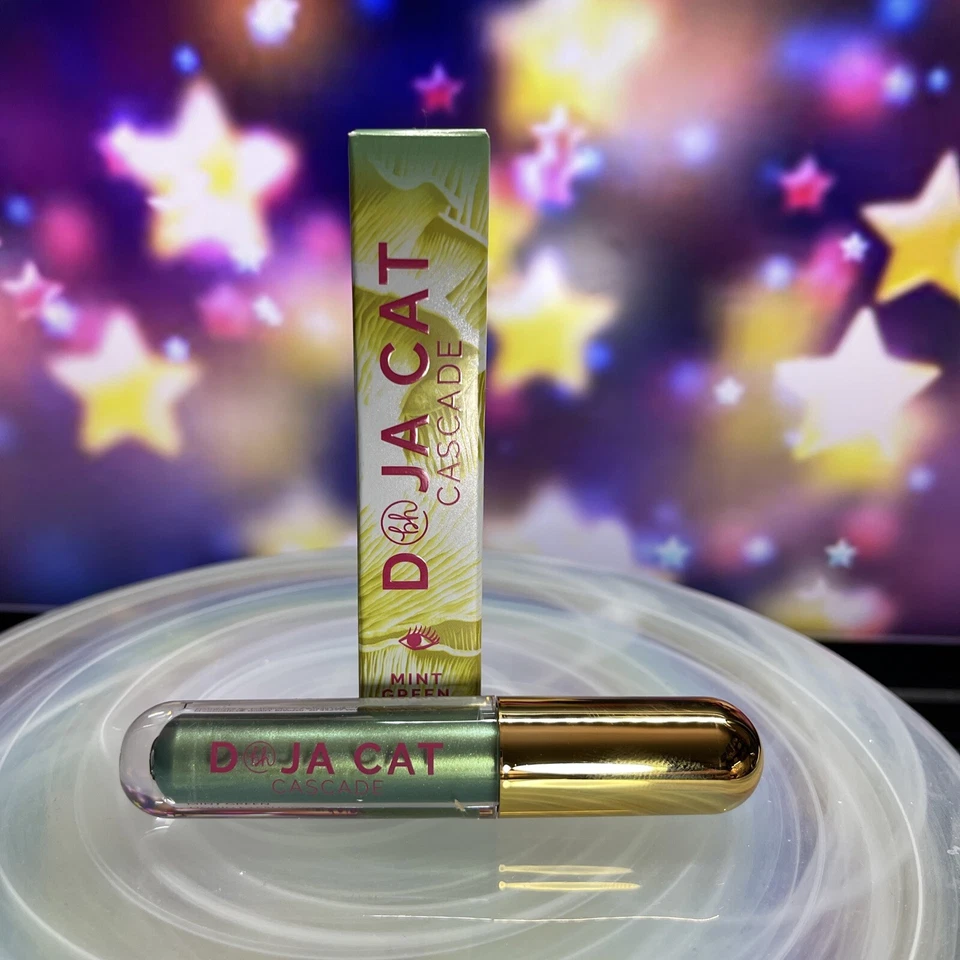 BH Cosmetics Doja Cat ~ Cascade Liquid Eyeshadow ~ Shade Mint Green ~ BNIB - Image 1 of 1