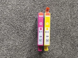 ORIGINAL HP 364 MAGENTA CB319EE & YELLOW CB320EE, INK CARTRIDGES. DATE 2022, NEW - Picture 1 of 3