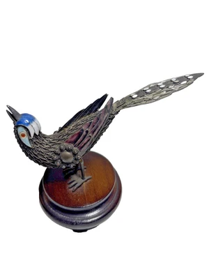 Estatuilla de pájaro de plata de ley y esmaltado sobre soporte de madera • Decoración artesanal Foto 1 de 4