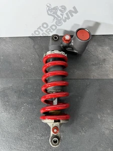 Amortiguador trasero Triumph Street Triple 675 R 2016 suspensión KYB 2013-2015 40395 OEM - Imagen 1 de 23