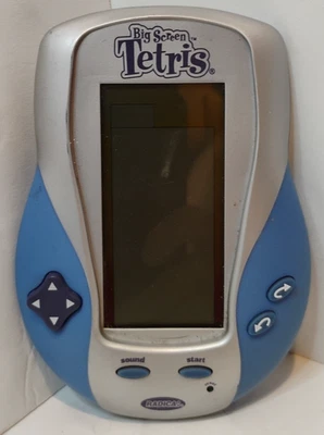 Radica Big Screen Tetris 2002 juego electrónico portátil probado y funcionando Foto 1 de 4